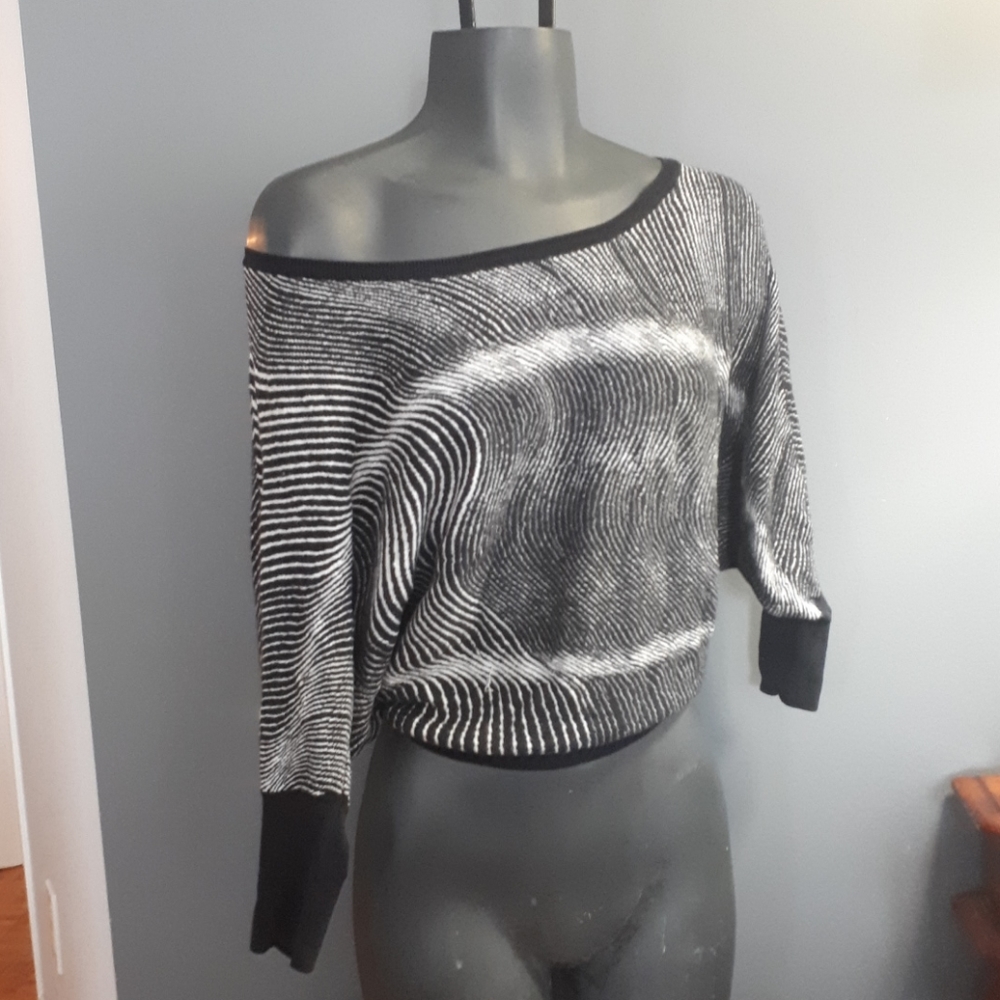 BCBGMaxazria Black and gray top - Dolman sleeves